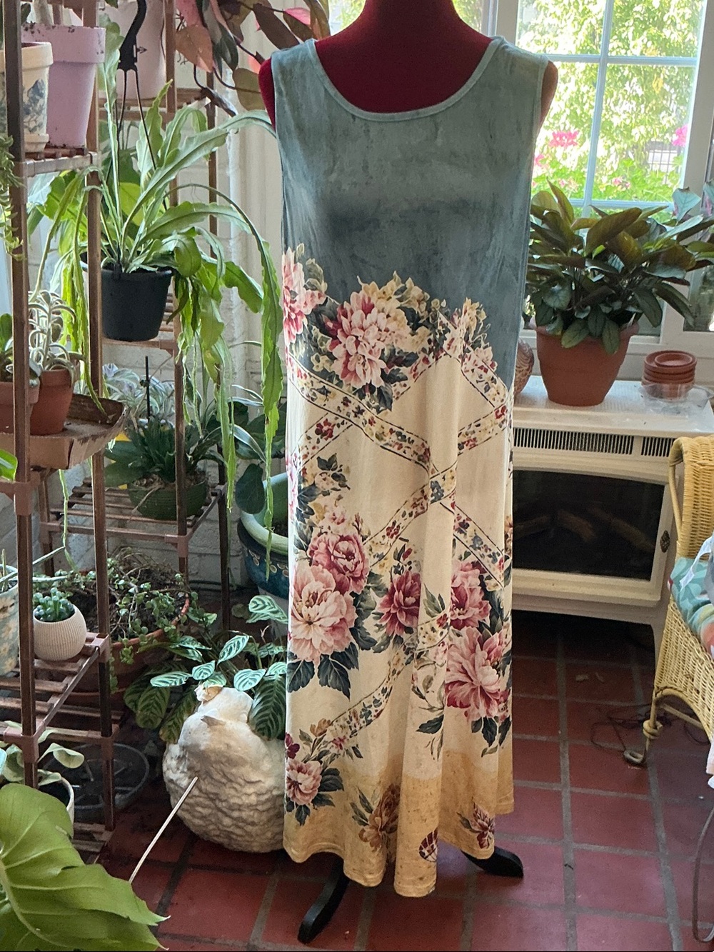 Sleeveless Floral Maxi Dress in Teal and Cream size XL